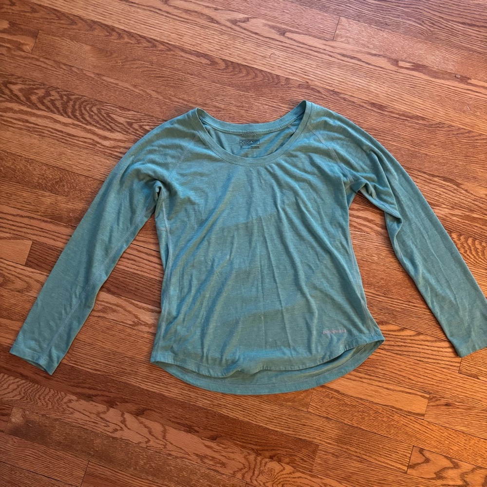 Patagonia Nine Trails Active wear long sleeve womens